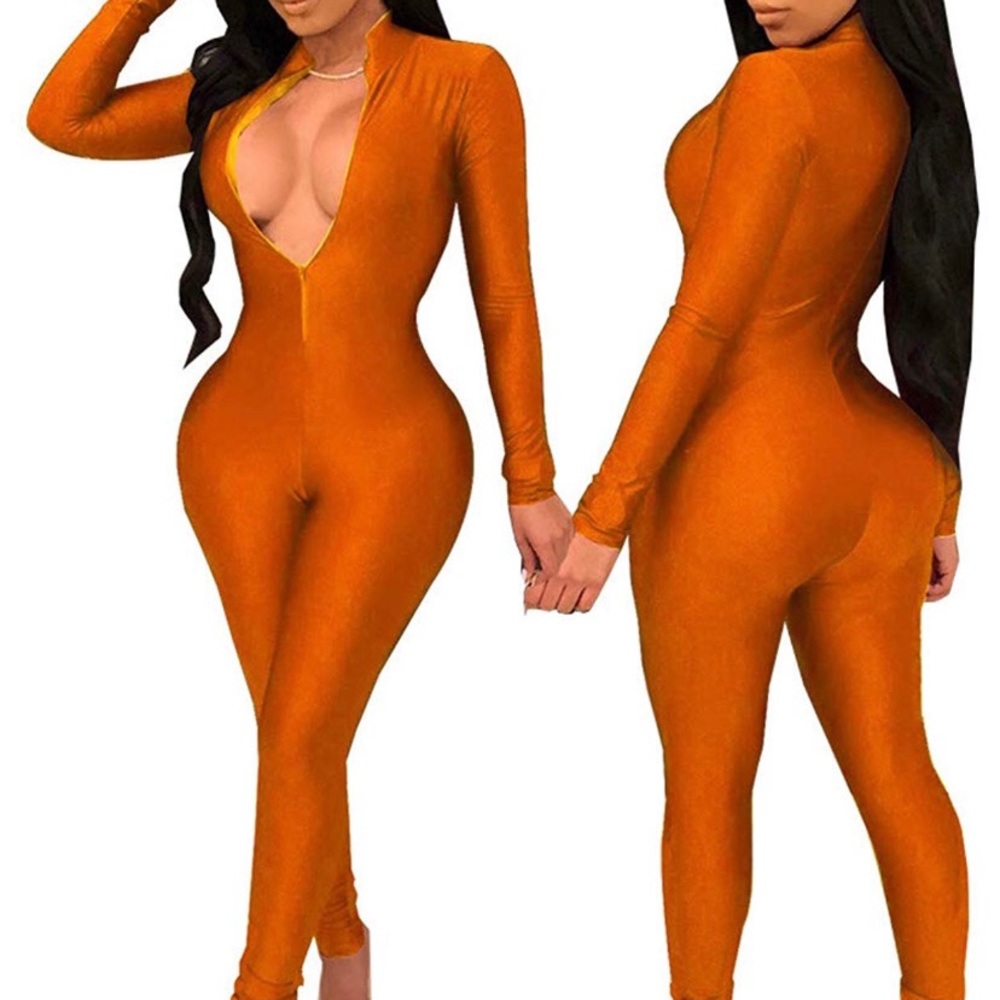 women’s jumpsuit never worn zip up long sleeve